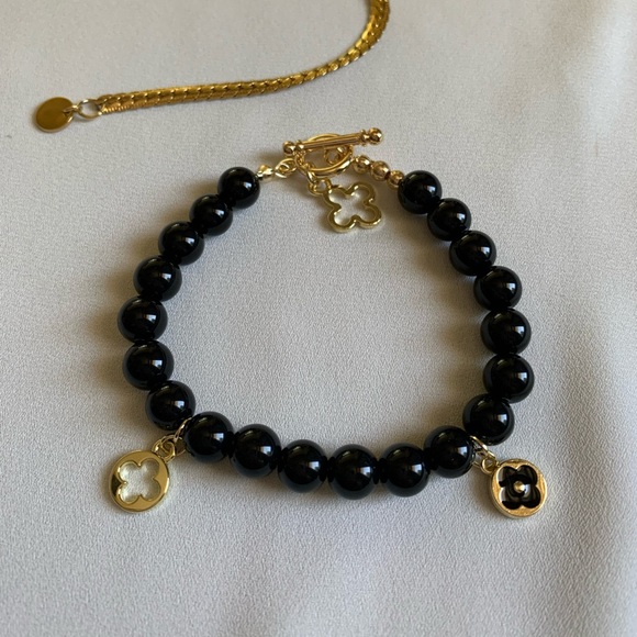 Black Onyx Gold Plated Clover Charm Bracelet - Picture 3 of 9